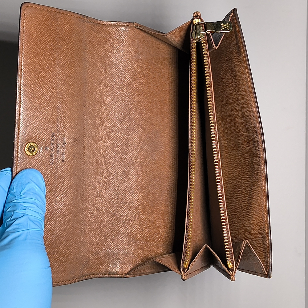 Louis Vuitton Sarah Brown Monogram Wallet - Picture 6 of 8